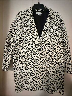 Liz Claiborne Black and White Leopard Print Blazer Jacket